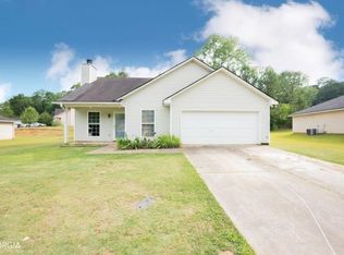 1011 Overlook St, Madison, GA 30650