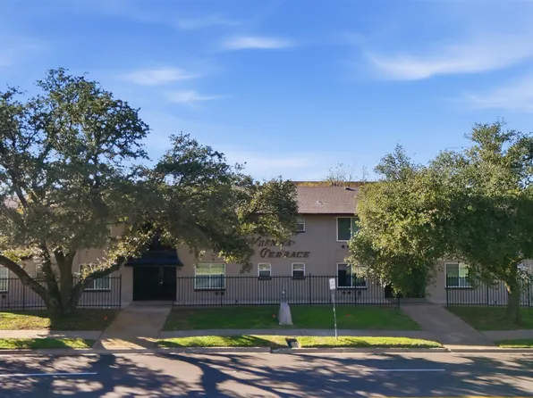 150 S Main St, Euless, TX 76040