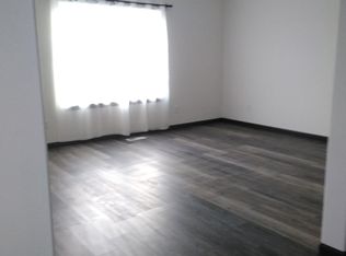 612 S 3rd St #2, Selah, WA 98942