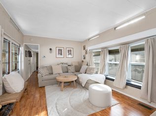 8 F St, Merrimac, MA 01860