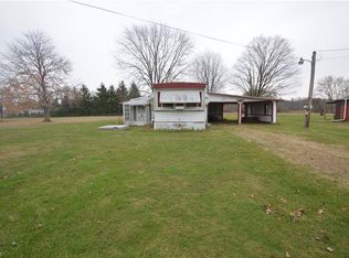 10317 Rapp Rd, New Middletown, OH 44442