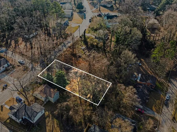 1744 Mary George Ave NW, Atlanta, GA 30318