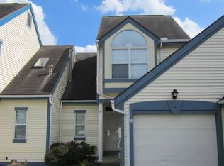 4 Denver Ct E, Endicott, NY 13760