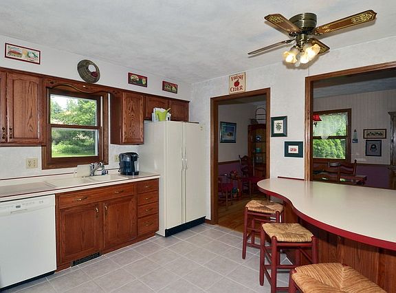 4th image of 2609 N Norfolk Cir