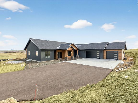 2nd image of 14 Spring Ridge Dr