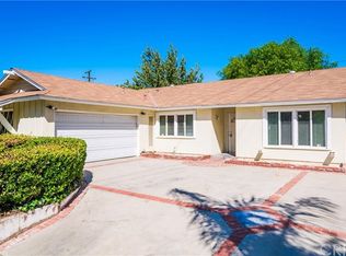22661 La Rochelle Dr, Santa Clarita, CA 91350