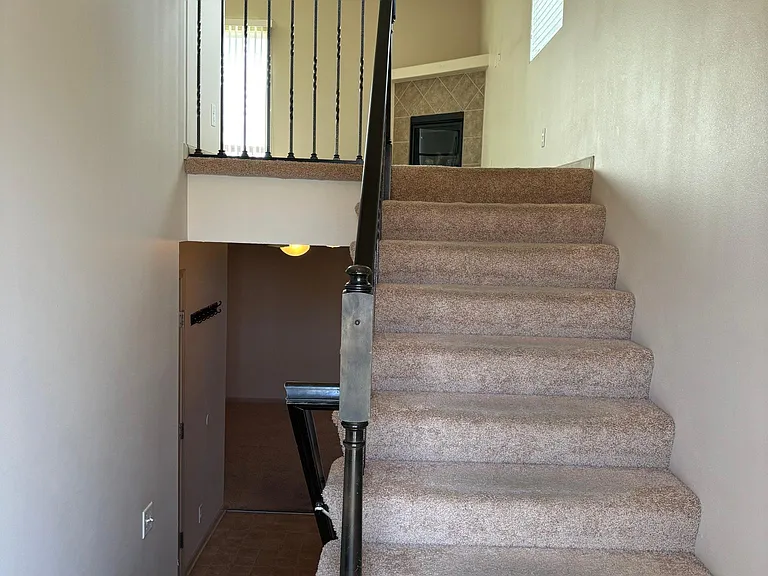 16411 Camden Ave — Photo 7