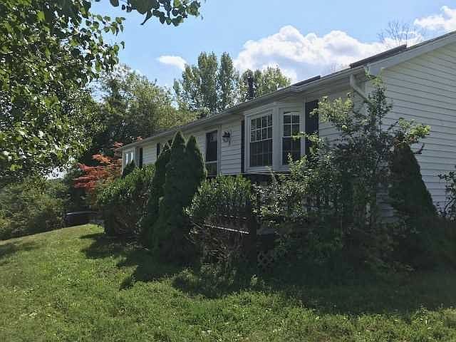 1st image of 3 Mayer Dr