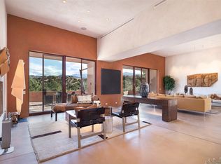 69 Circle Dr, Santa Fe, NM 87501