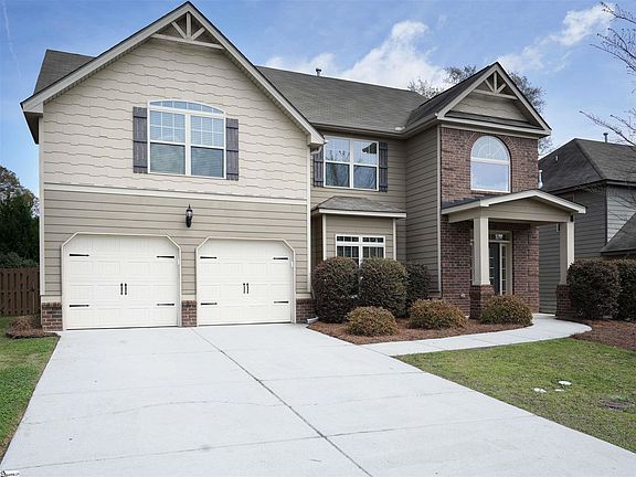 2nd image of 201 Cameron Creek Ln