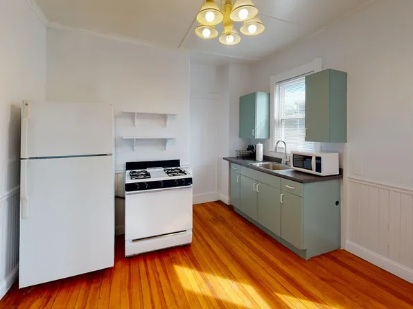 (undisclosed Address), Dorchester, MA 02125