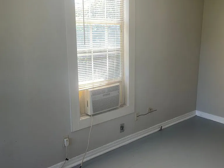 706 Carrollton St — Photo 12