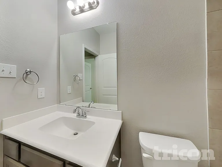 2536 Old Buck Dr — Photo 16