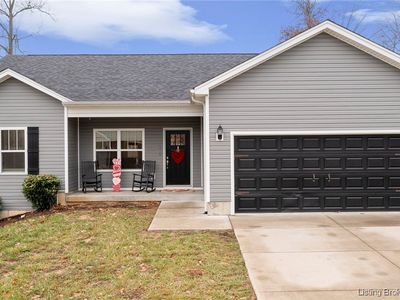 936 Twin Oaks Drive, Henryville, IN, 47126