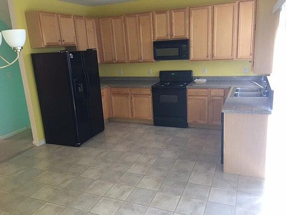 3rd image of 21 Ballina Blvd