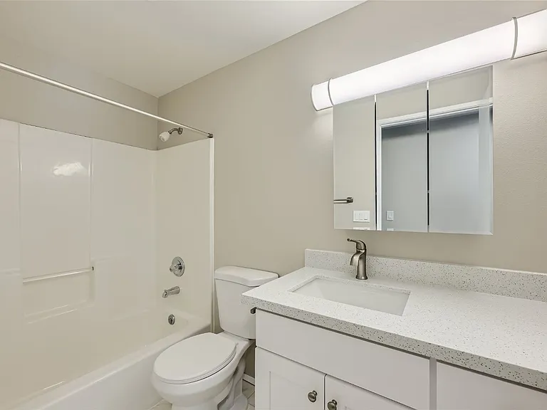 8400 166th Redmond — Photo 7