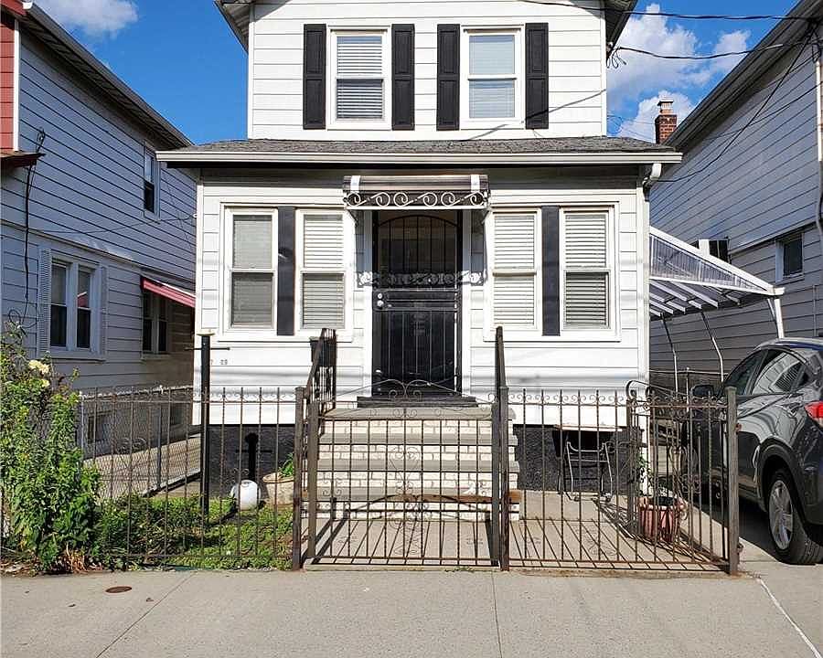 1st image of 12709 143rd St