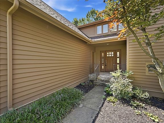 3rd image of 3849 Sable Ridge Dr