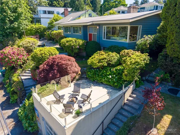 9119 Cyrus Avenue NW, Seattle, WA 98117