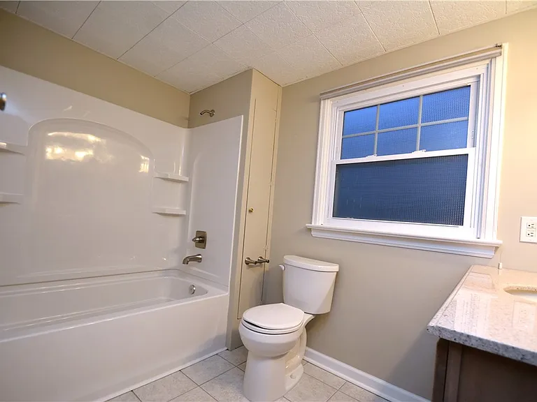 27 Boughton Ave — Photo 10