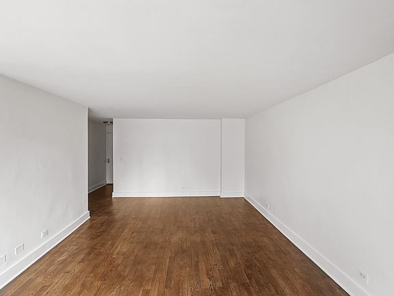4th image of 220 E 63rd St #12-N*