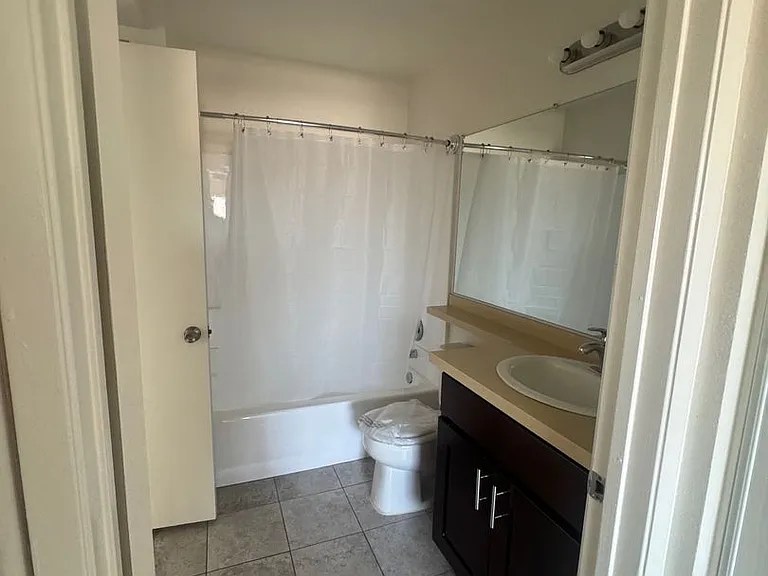 B & B Apartments — Photo 33
