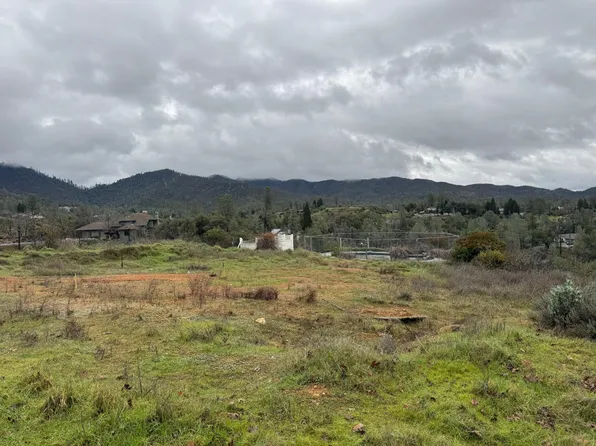 8664 Landmark Cir, Redding, CA 96001