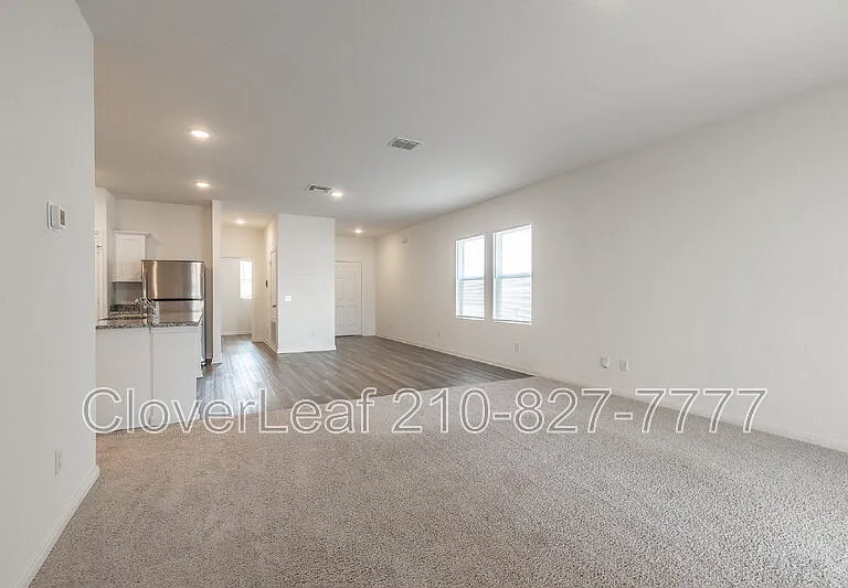 7415 Corral Smt — Photo 9