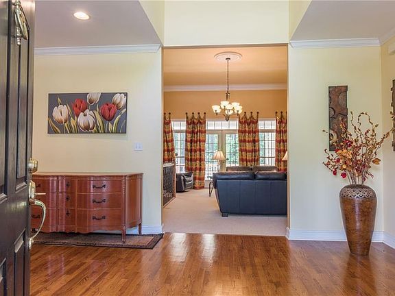 2nd image of 120 Laydon Ave