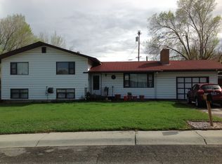 135 Keith Dr, Green River, WY 82935