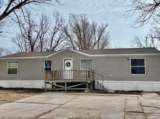 104 Quail Run, McPherson, KS 67460