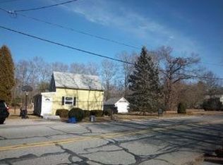 1219 Old Fall River Rd, Dartmouth, MA 02747