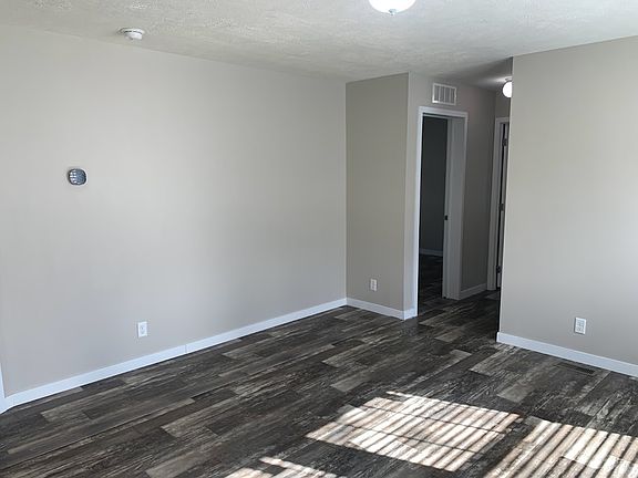 3rd image of 47 Bluebird Hill Dr #208