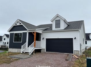 73 Liberty Ln, South Burlington, VT 05403