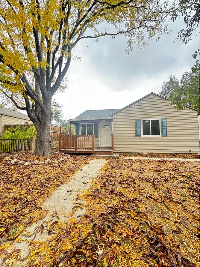 4 bed, 1800 sqft, $3,200 — Photo 2