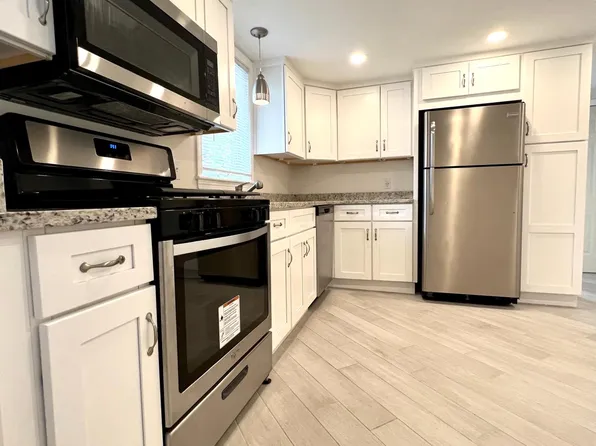 29-31 Richardson St #2L, Malden, MA 02148