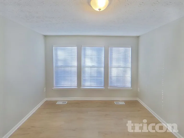 9845 Bayline Cir — Photo 5