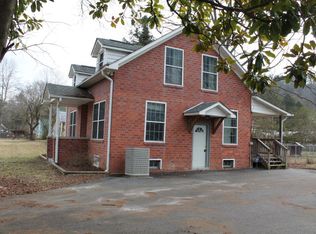 47 6th St, Andrews, NC 28901