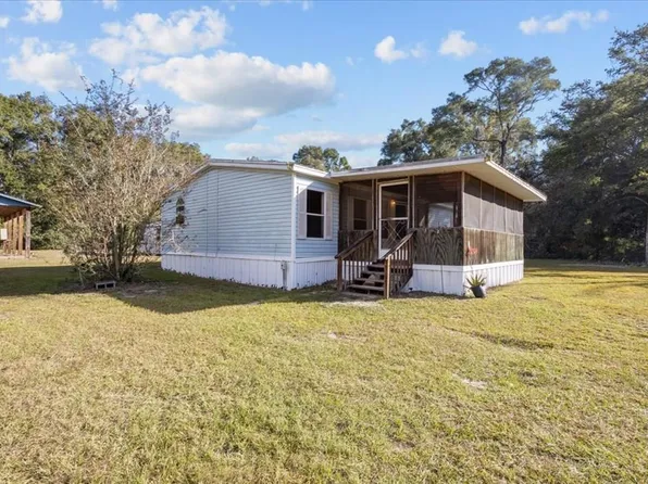 9051 NW 125th Ln, Chiefland, FL 32626