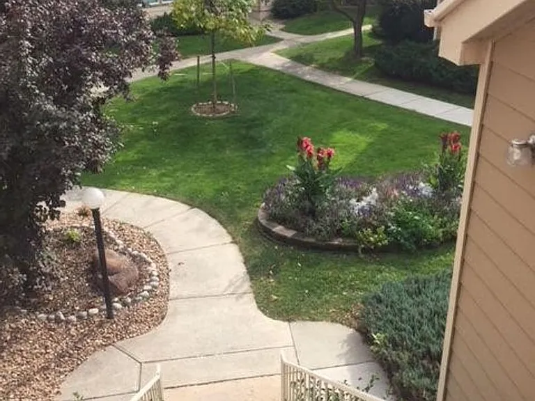 4883 White Rock Cir #D — Photo 2