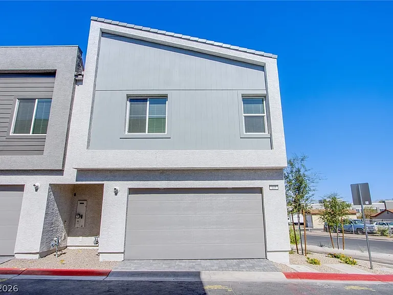 145 Aqua Commons Ln — Photo 18