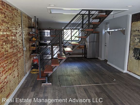 4th image of 2834 Boudinot St