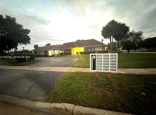 5482 Lakewood Cir S APT B, Pompano Beach, FL 33063