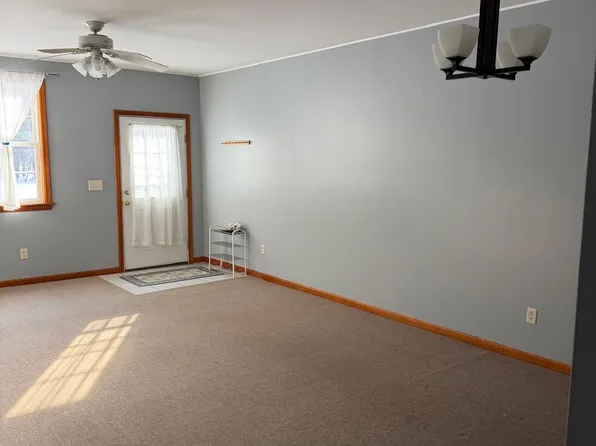 561 Mountfort Rd #B, North Yarmouth, ME 04097