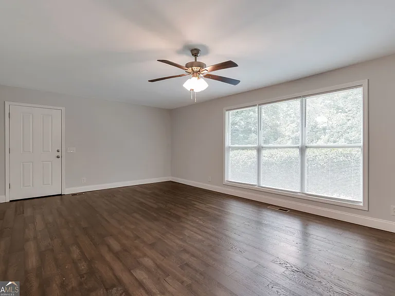 3102 Edgewater Dr — Photo 19