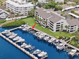 822 Oak Harbour Dr, North Palm Beach, FL 33408