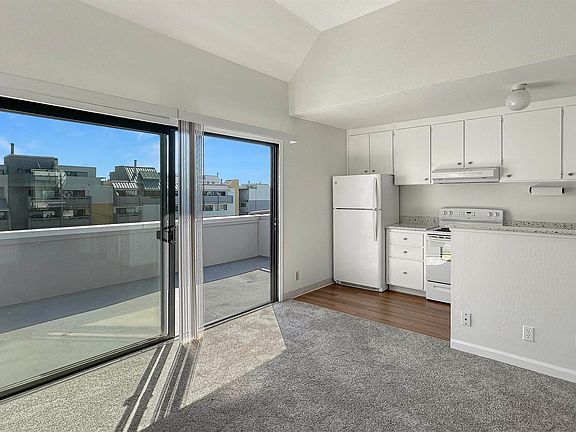 3rd image of 5 Embarcadero W APT 318