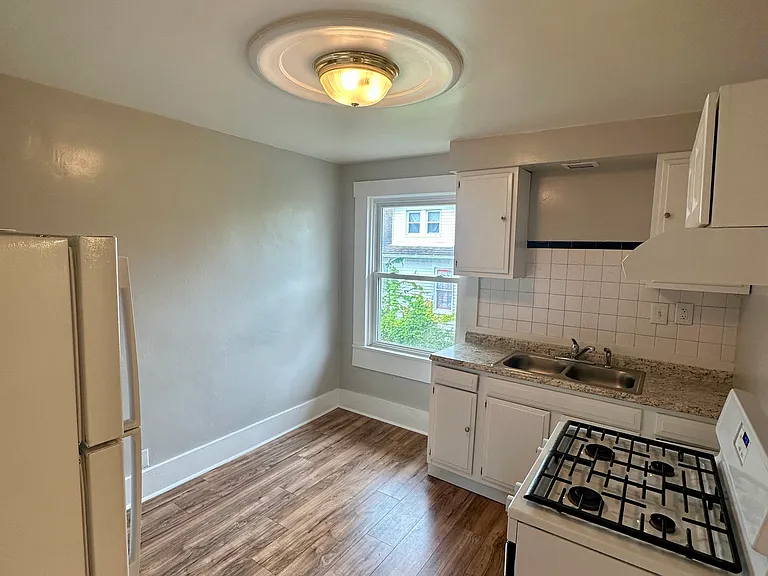 906 North St #2 — Photo 11