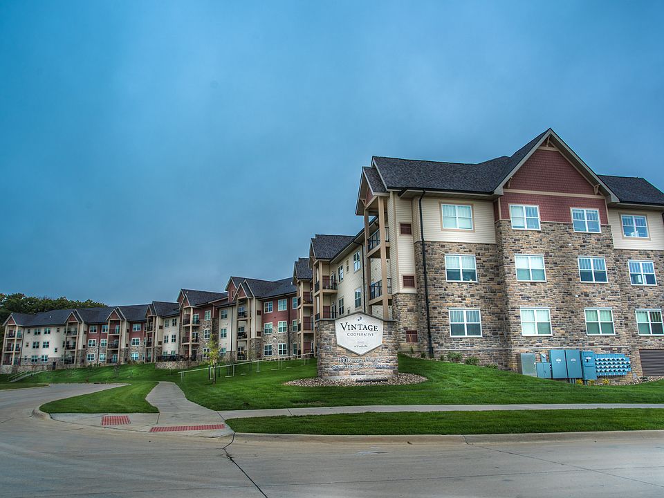 1st image of 1180 Kennedy Pkwy APT 311