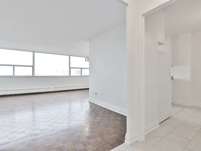 185 Shaughnessy Blvd #1409 — Photo 6